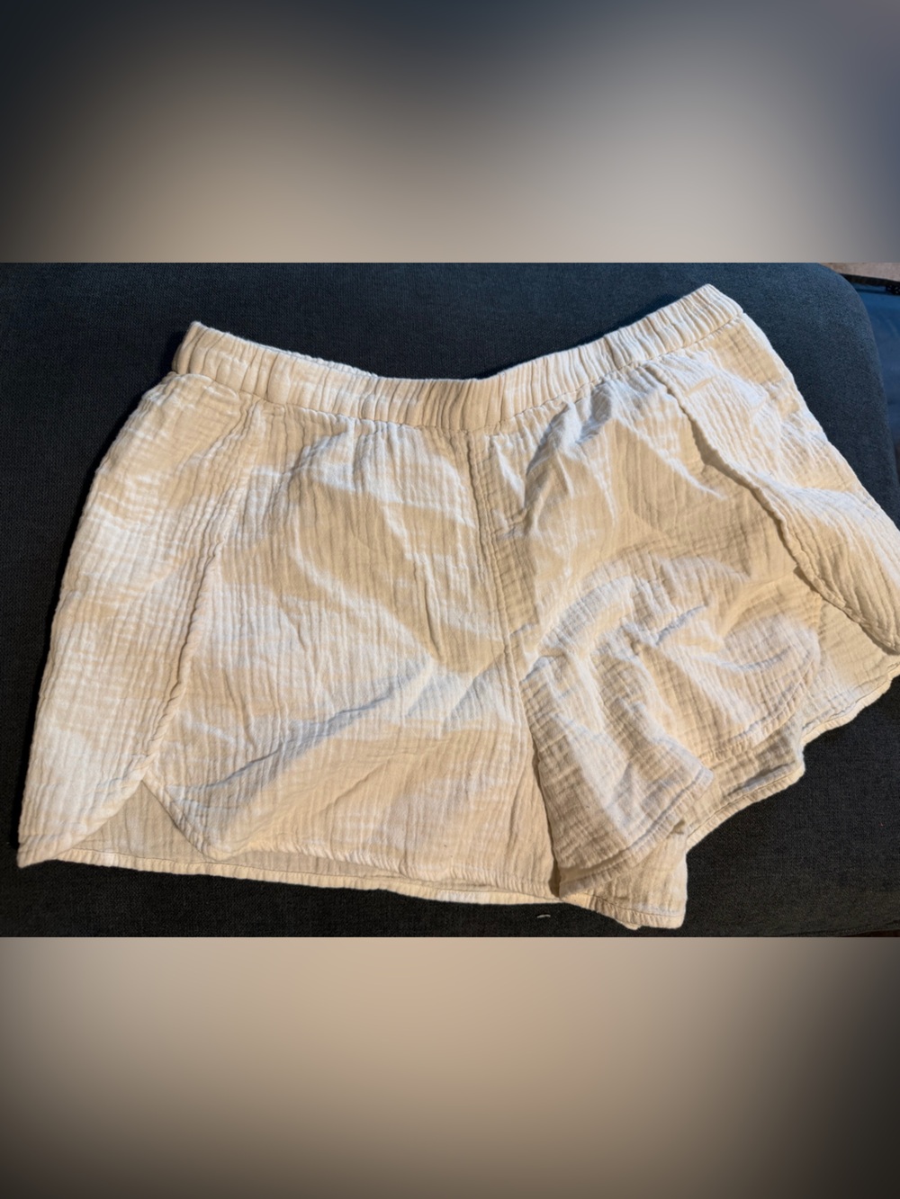 Madewell Cream Textured Elastic Waist Shorts
